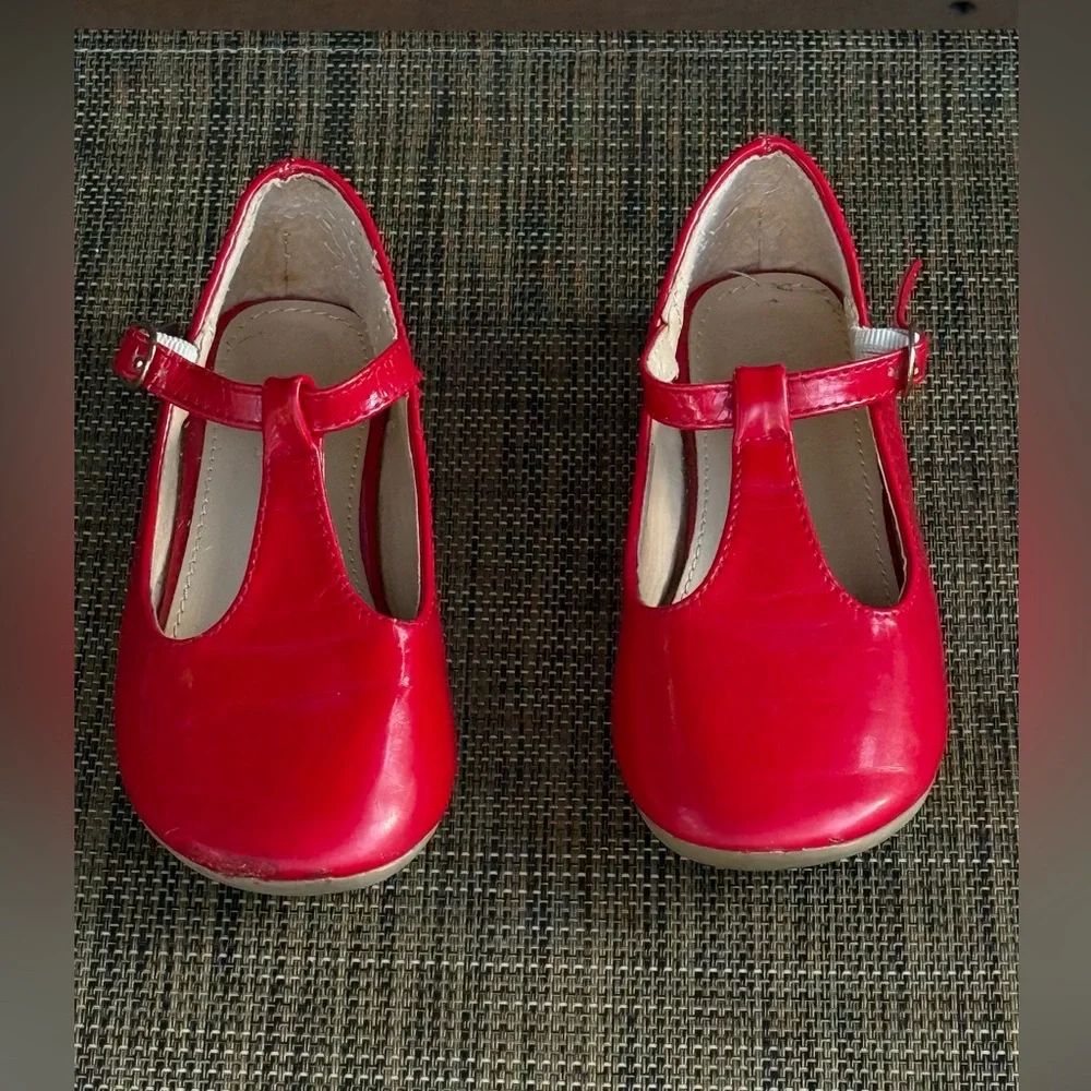 Utopia Red Patent Dress Shoes Toddler Girl’s 10 T-Straps adjustable gold buckles